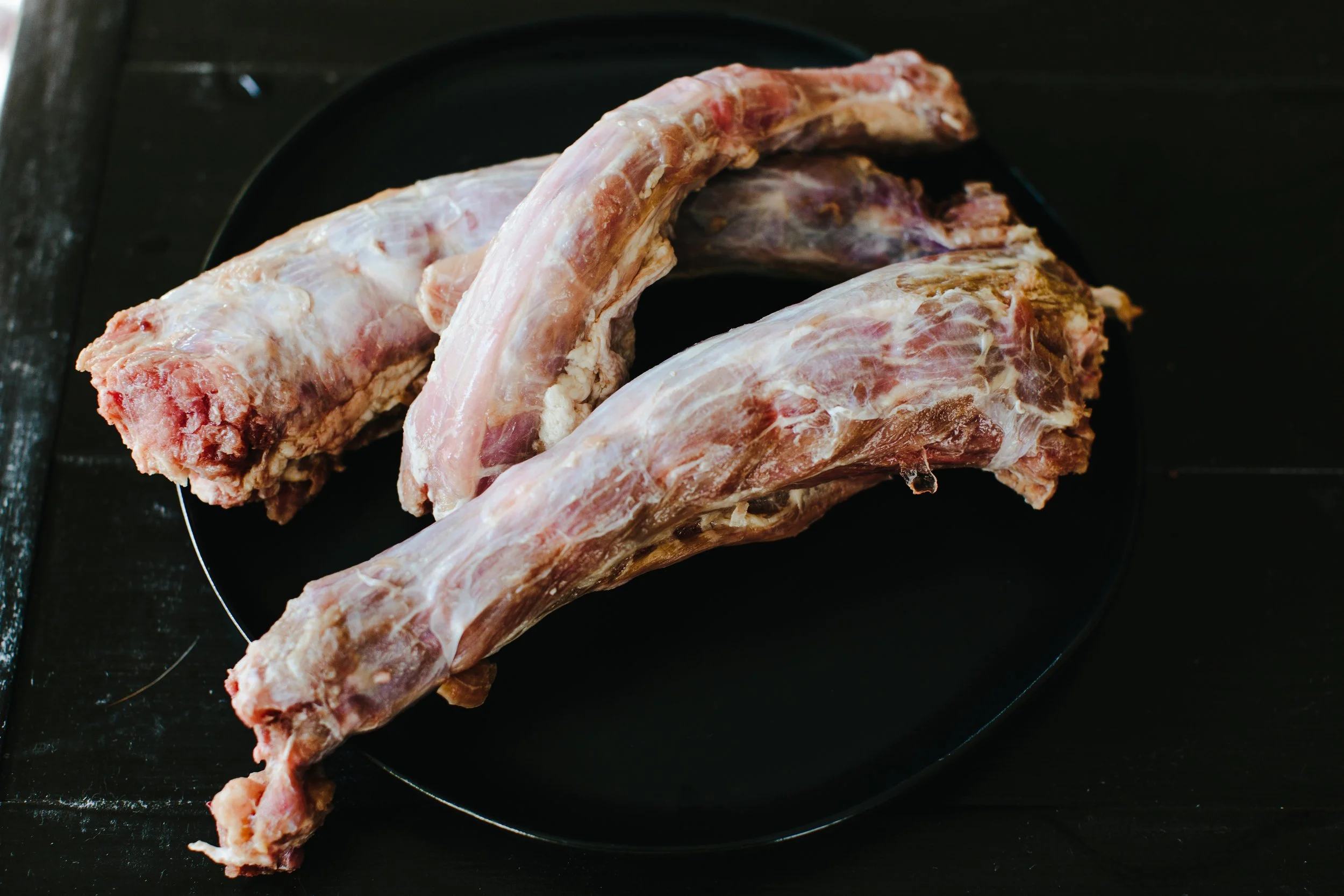 BONES AND CHEWS TURKEY NECKS Soul y Raw Pet Food